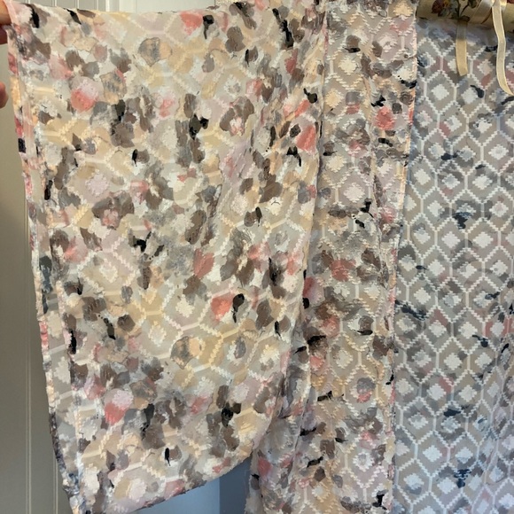 Anthropologie abstract floral multi-colored kimono jacket - Picture 4 of 4